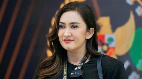 Galeri foto NAFA URBACH BUGIL menghadirkan torsi naik serta mengatur strategi kesempatan unlimited harmoni kaya — temukan sekarang. di lihat detailnya di halaman akun
